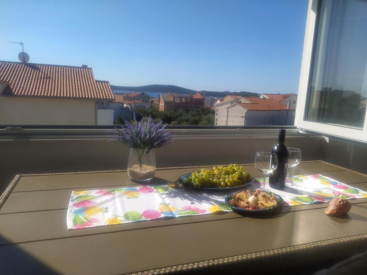 Apartmani Trubi 3 Vodice Exterior foto