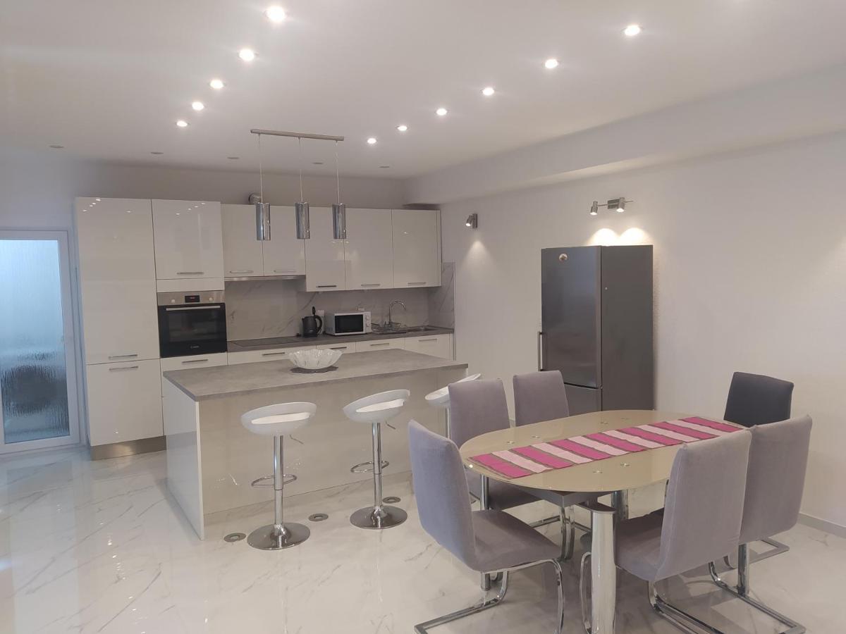 Apartmani Trubi 3 Vodice Exterior foto